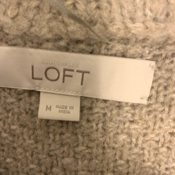 LOFT grey wool vest size M. Super soft and cute! - Picture 4 of 5